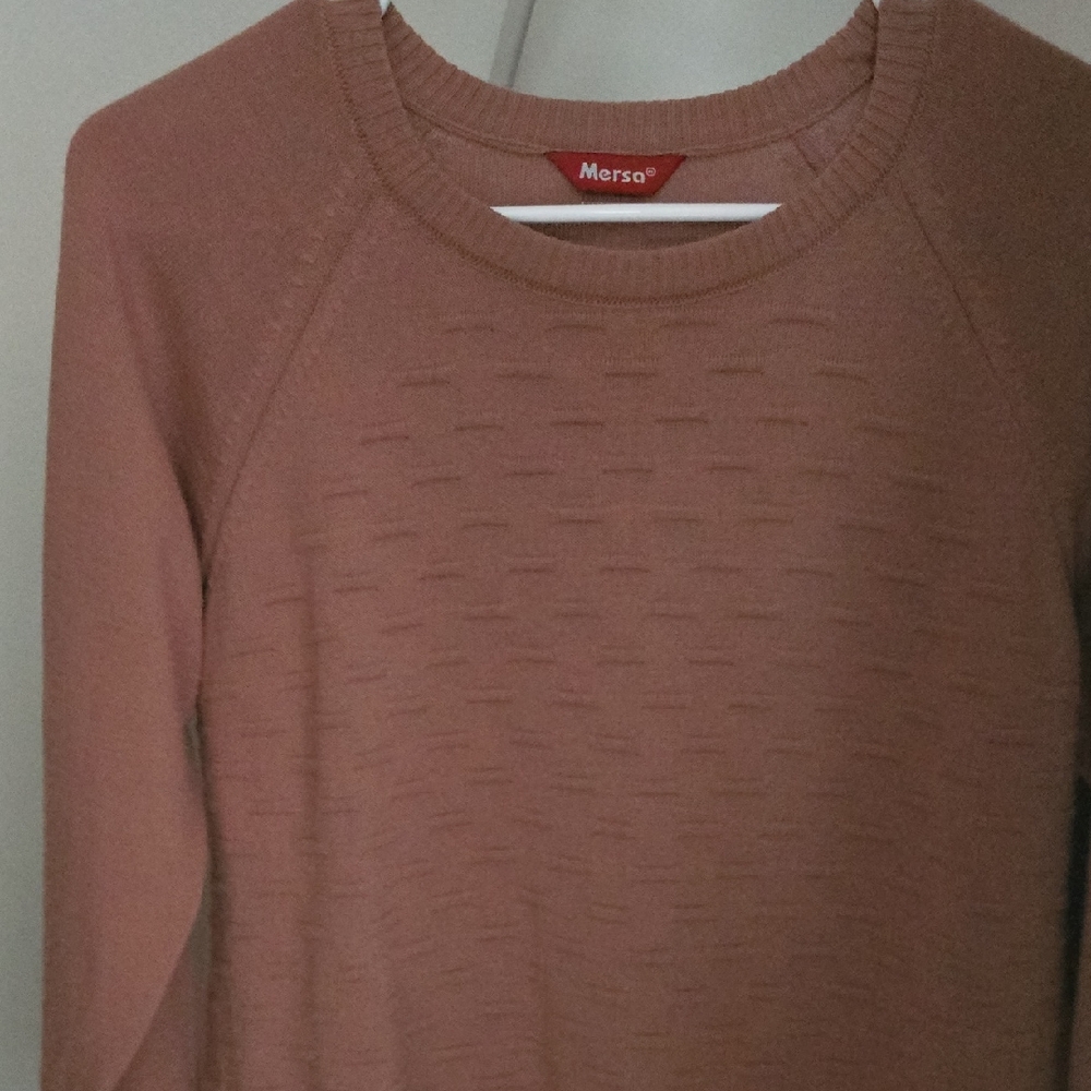 Women's Rose Crew Neck Sweater